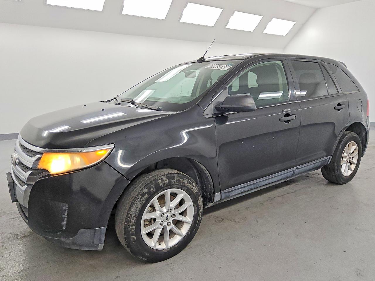 Salvage Ford Edge Image