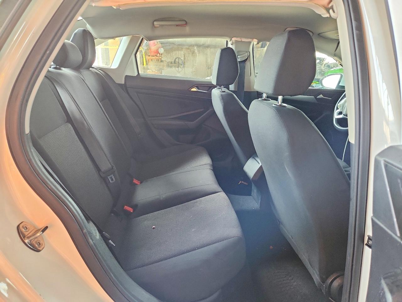 Volkswagen Jetta S