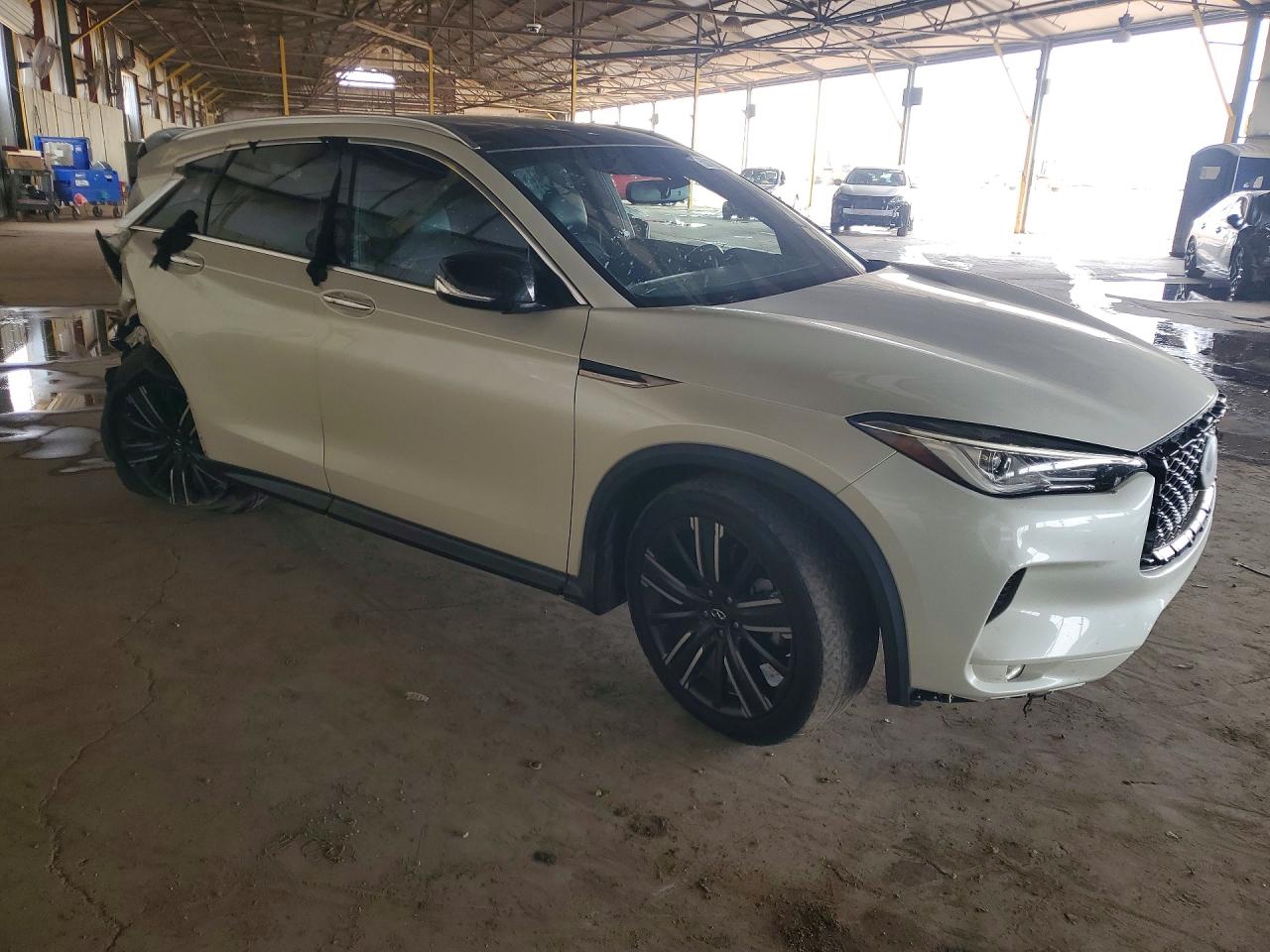 INFINITI Qx Luxe