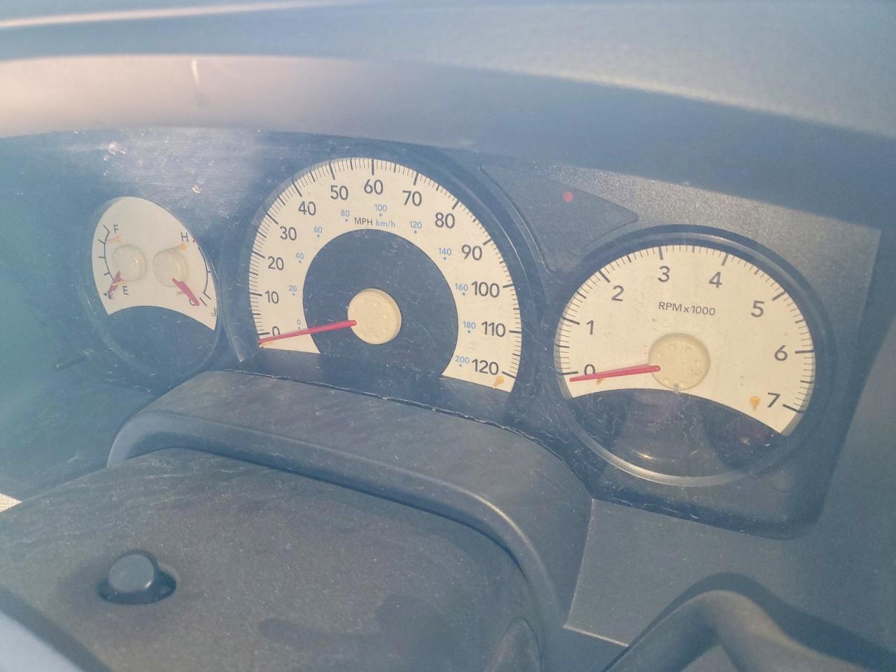 Dodge Dakota Sxt