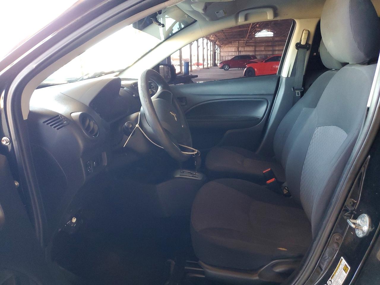 Mitsubishi Mirage Es