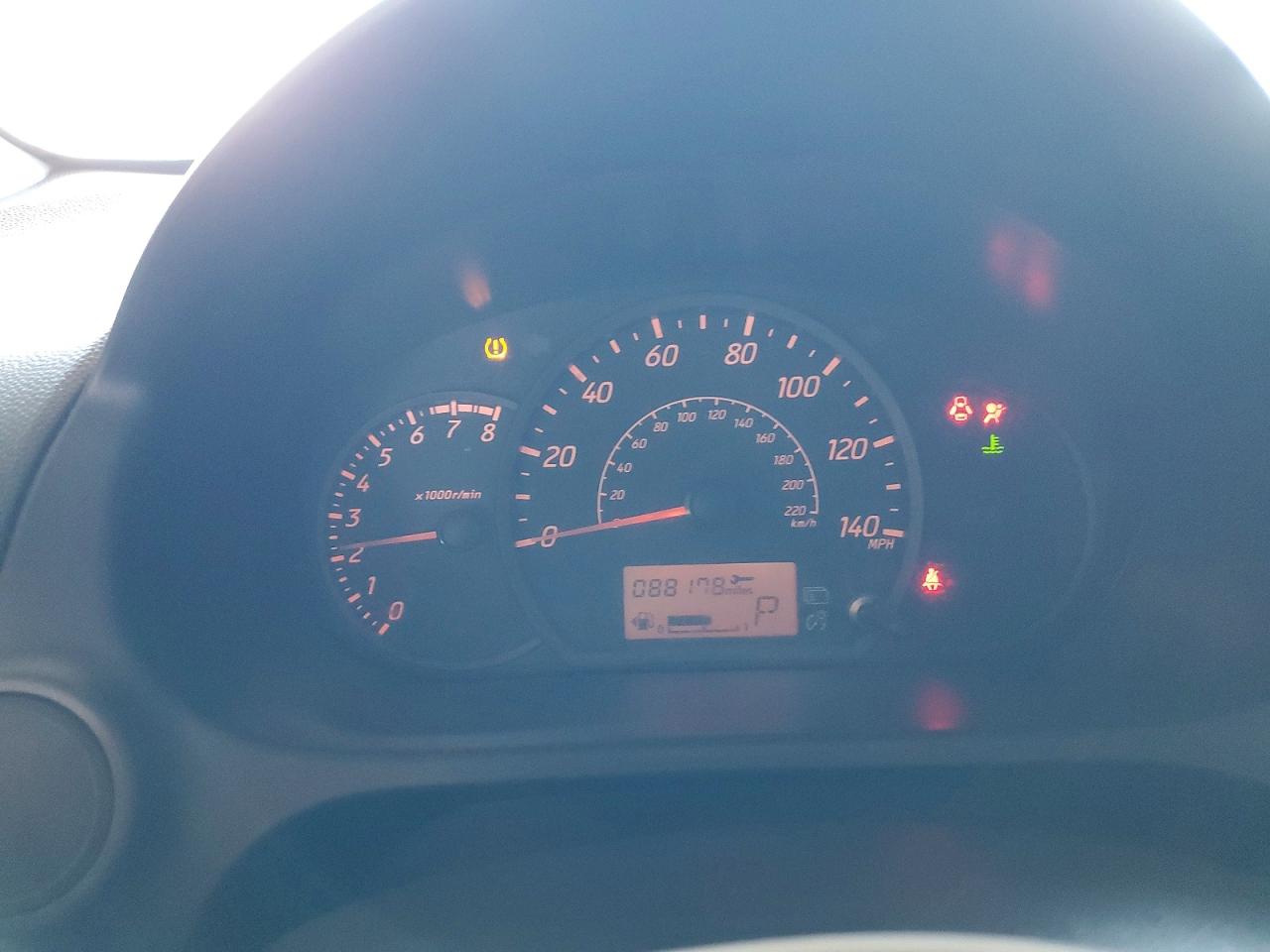 Mitsubishi Mirage Es