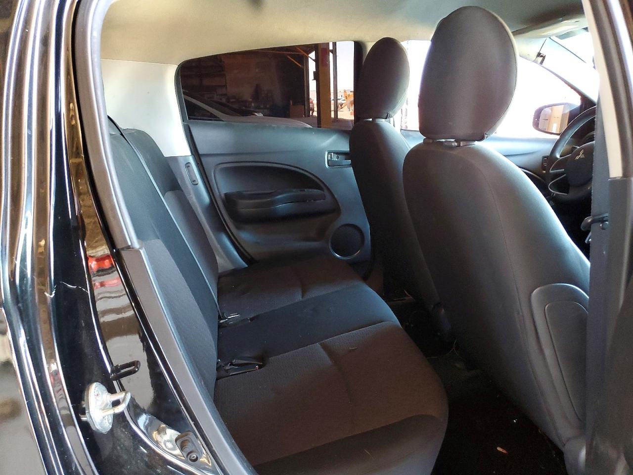 Mitsubishi Mirage Es