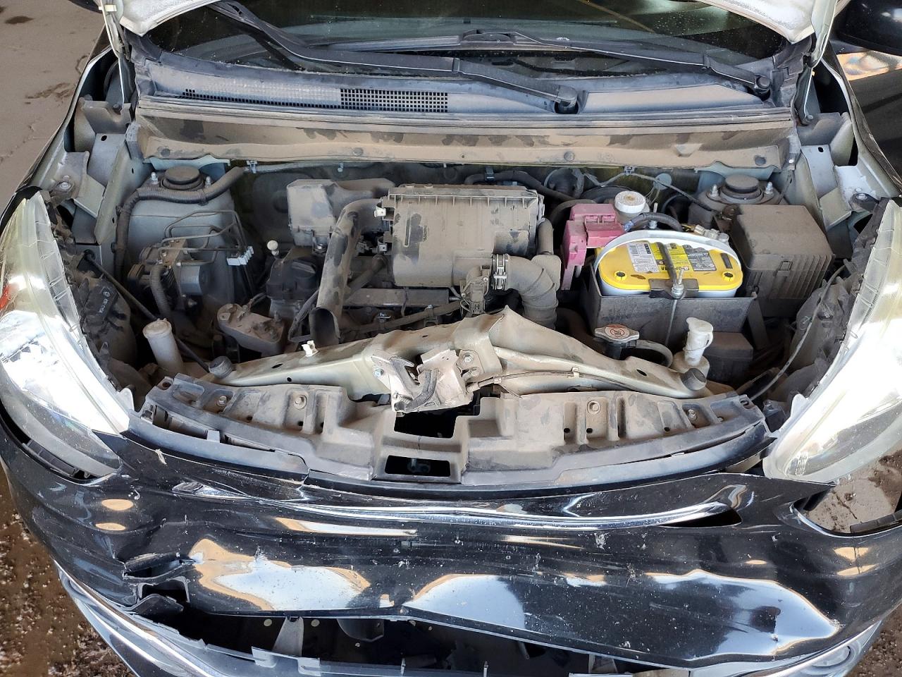 Mitsubishi Mirage Es