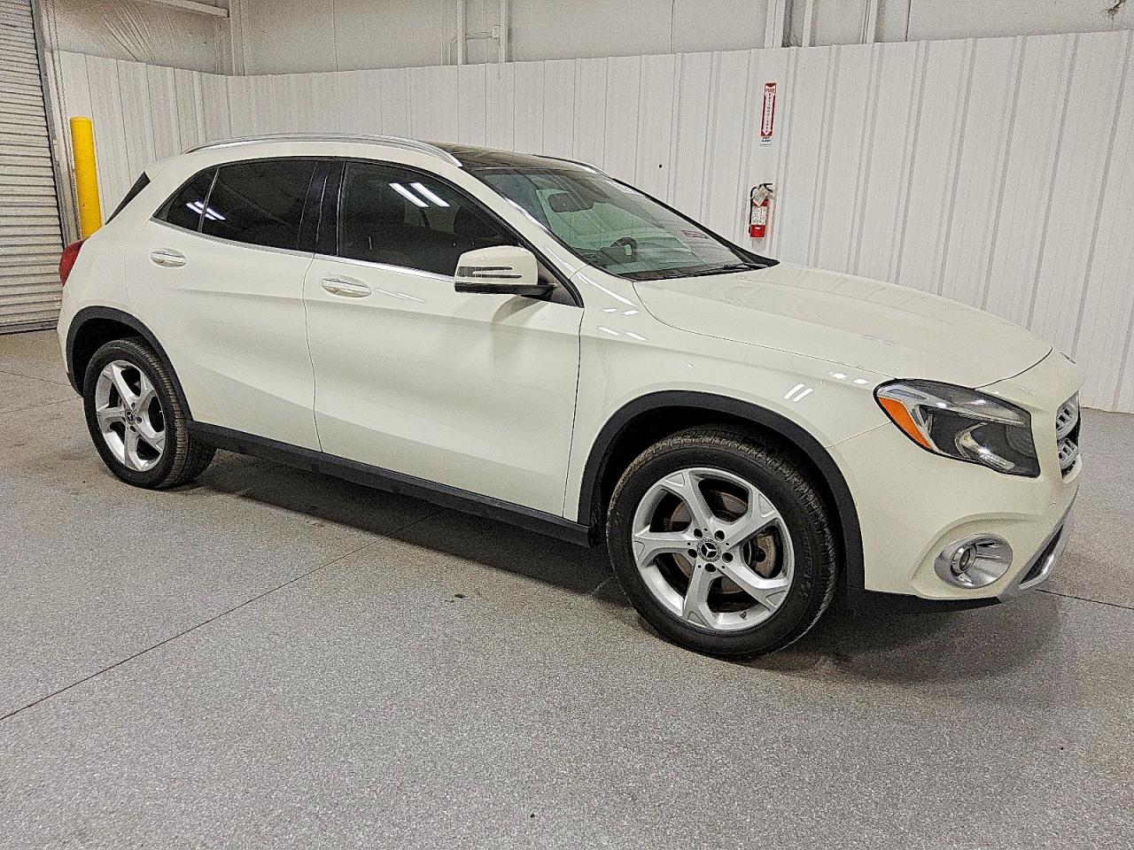 Mercedes-Benz GLA 250 4matic