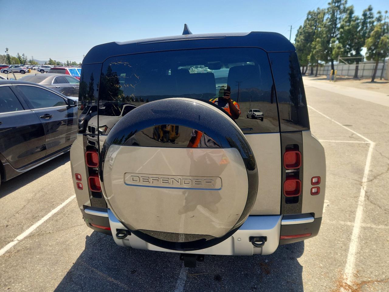 Land Rover Defender 130 S