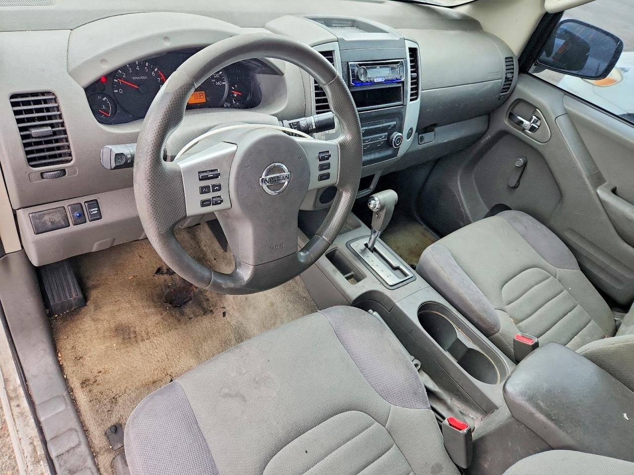 Nissan Frontier S