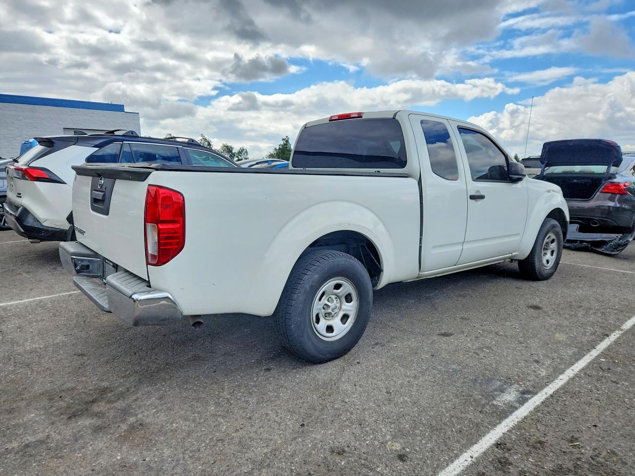 Nissan Frontier S