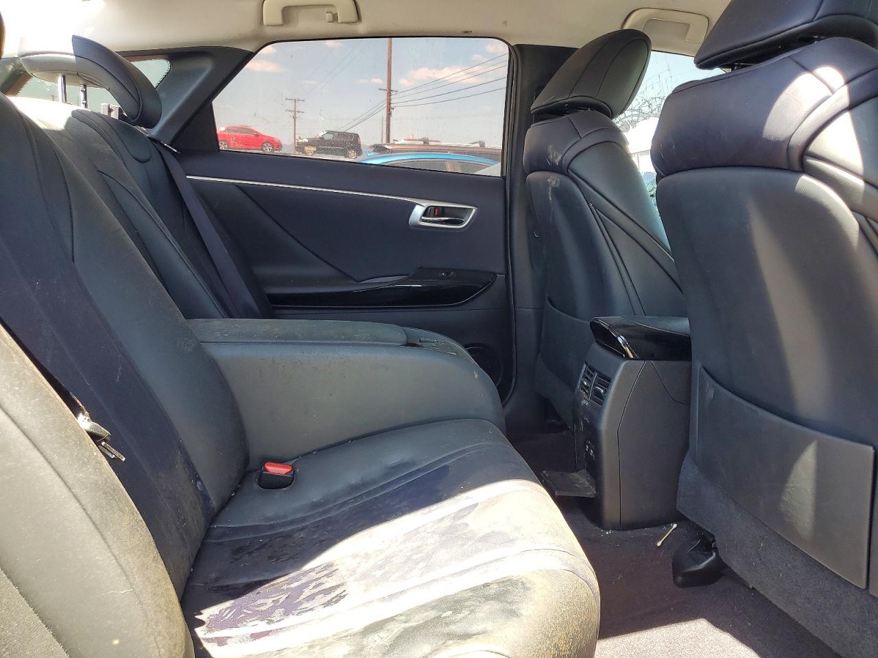 Toyota Mirai Base