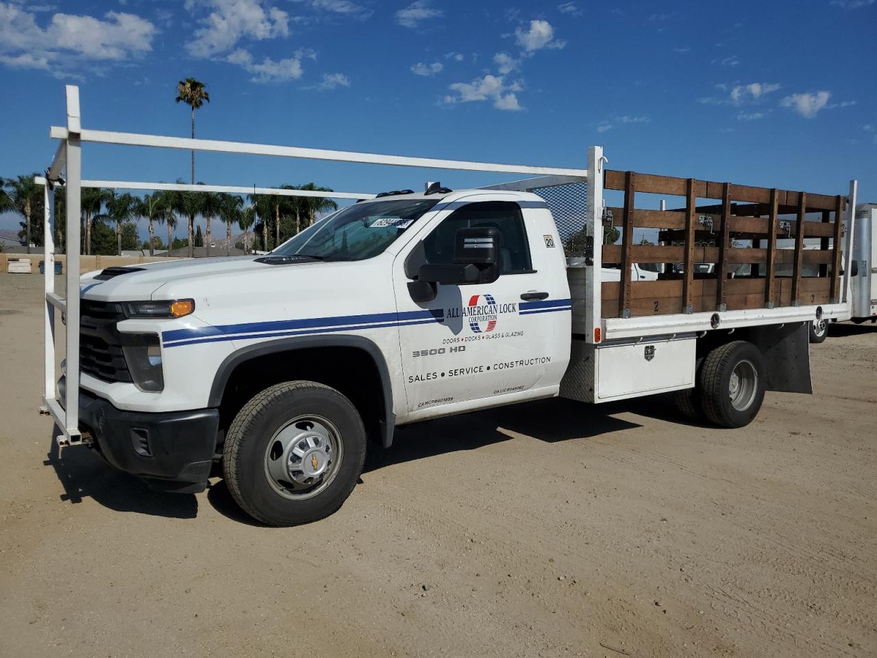 Salvage Chevrolet Silverado Image