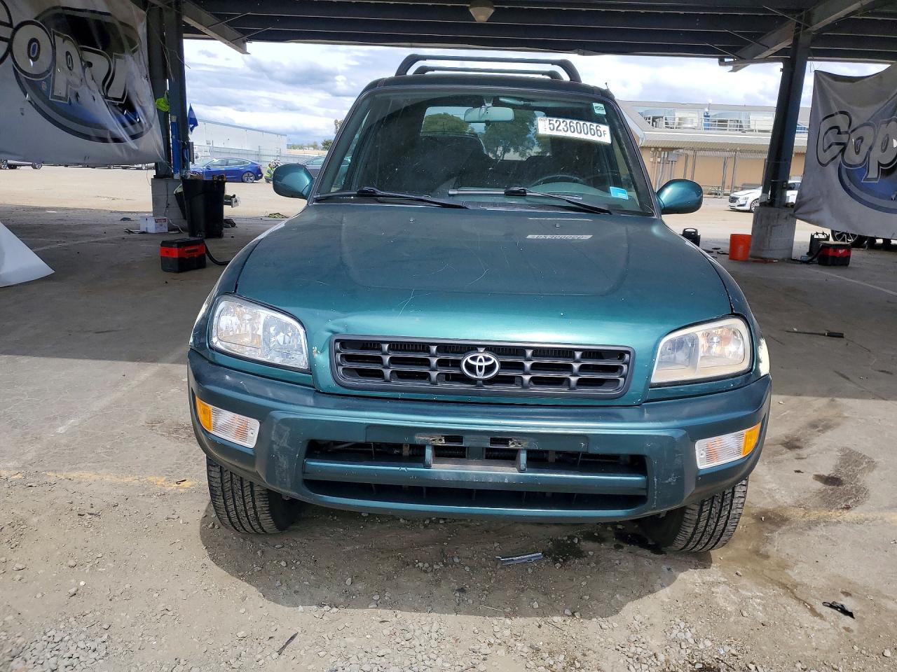 Toyota RAV4 Base