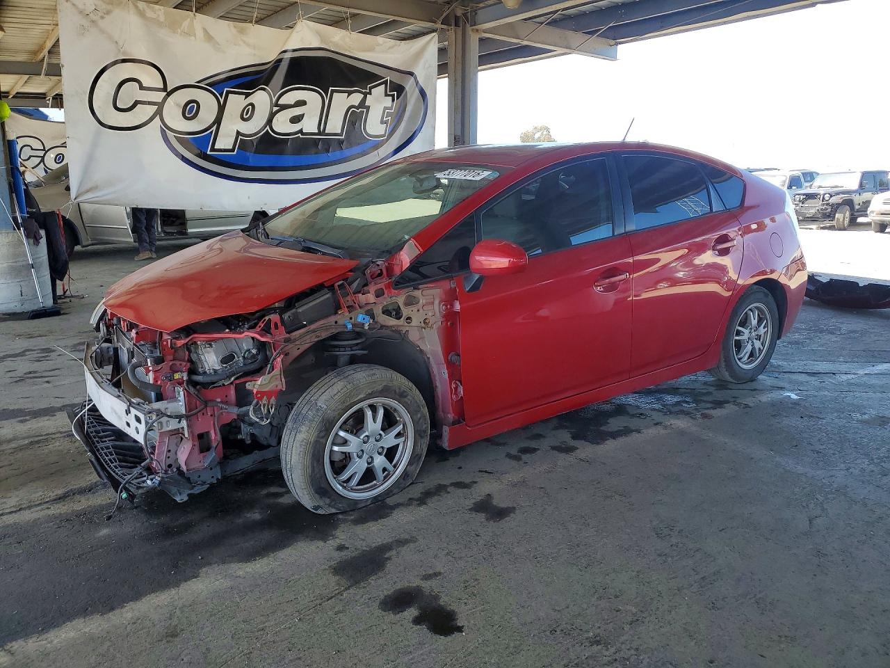Salvage Toyota Prius Image