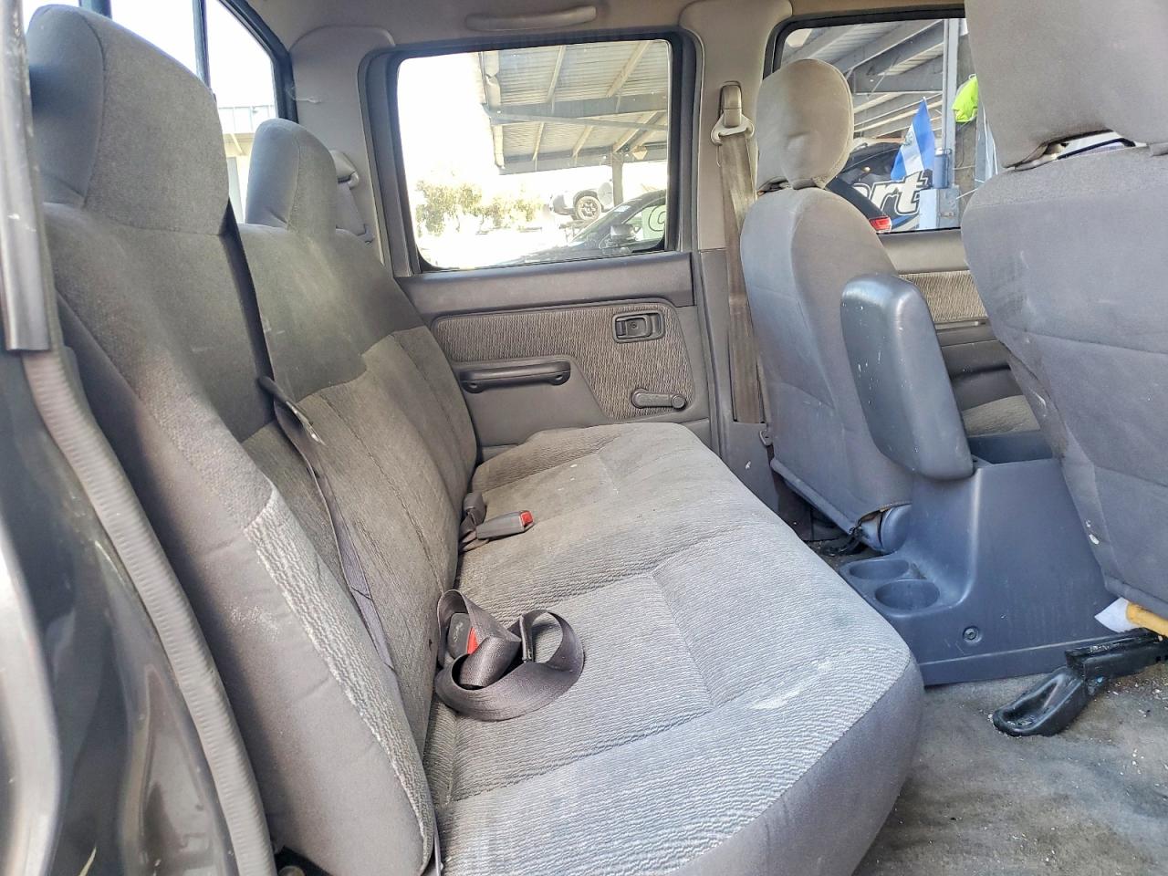 Nissan Frontier Xe