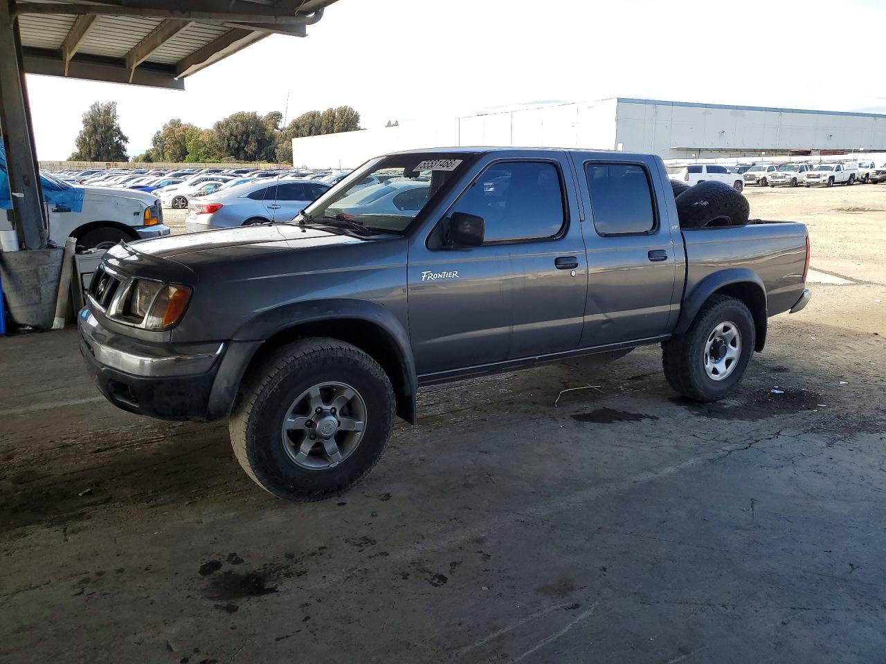 Salvage Nissan Frontier Image