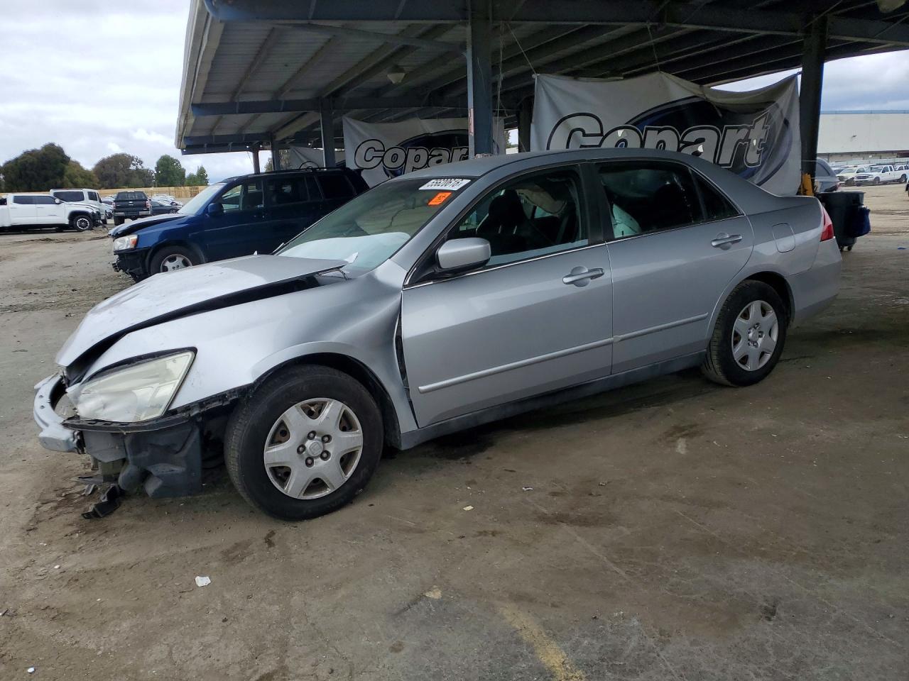 Salvage Honda Accord Image