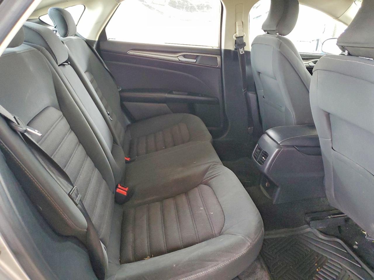 Ford Fusion Se Hybrid