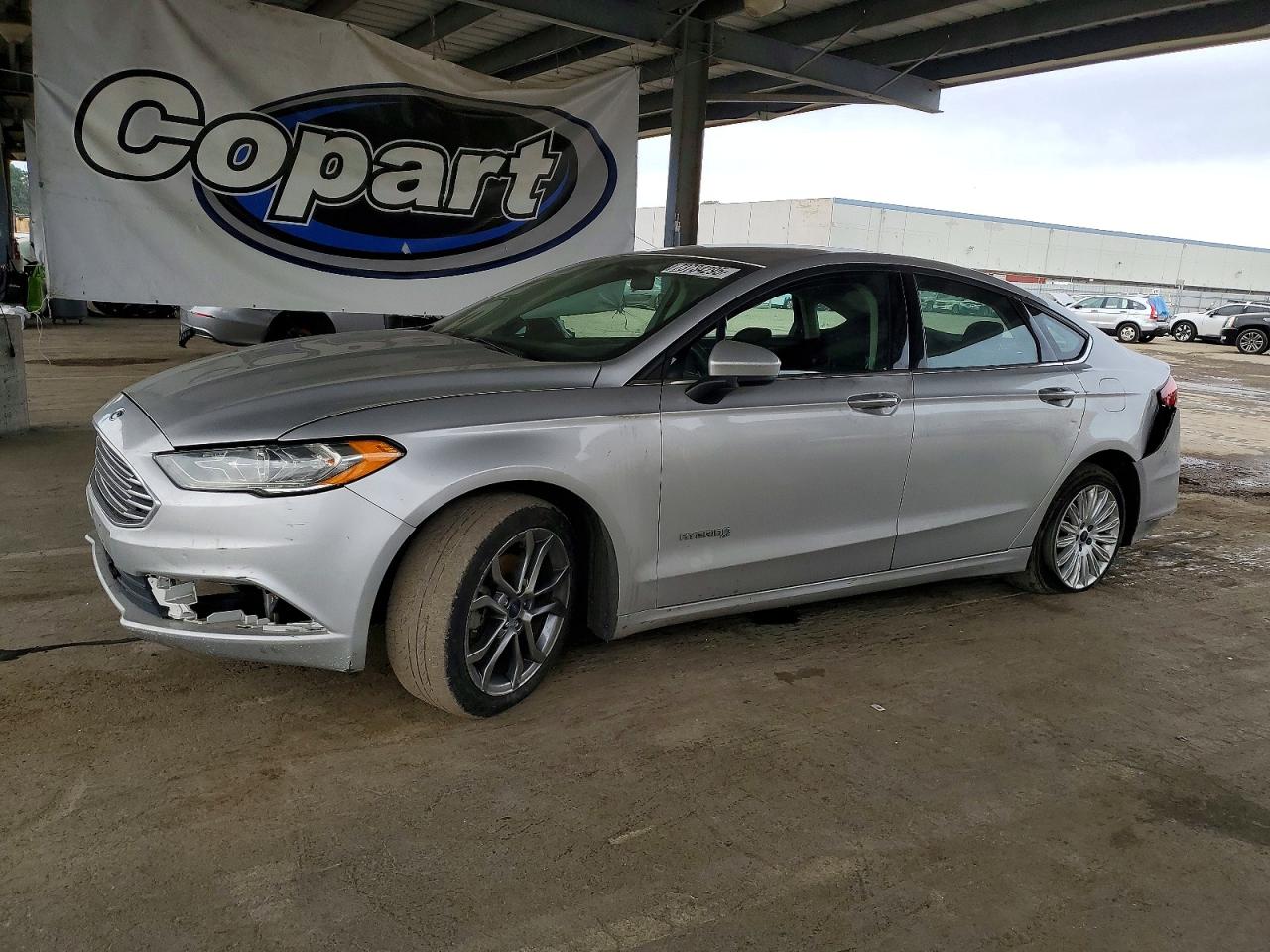 Salvage Ford Fusion Image