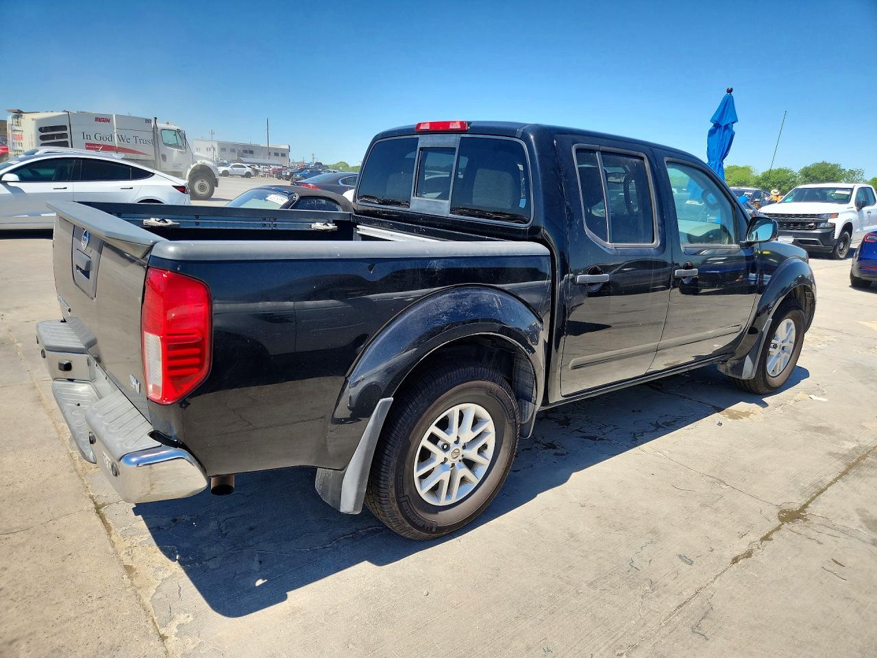 Nissan Frontier Sv