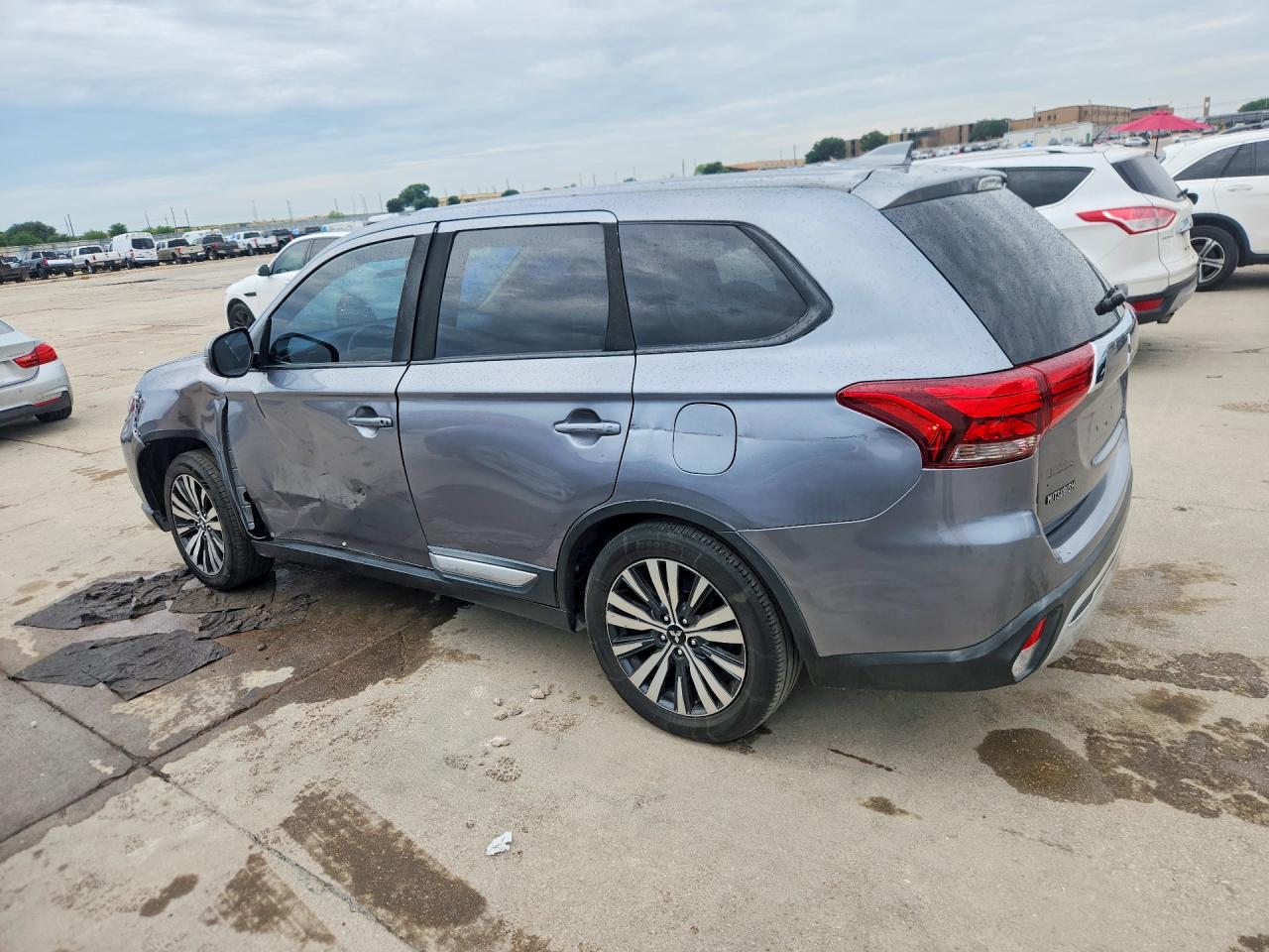 Mitsubishi Outlander Se