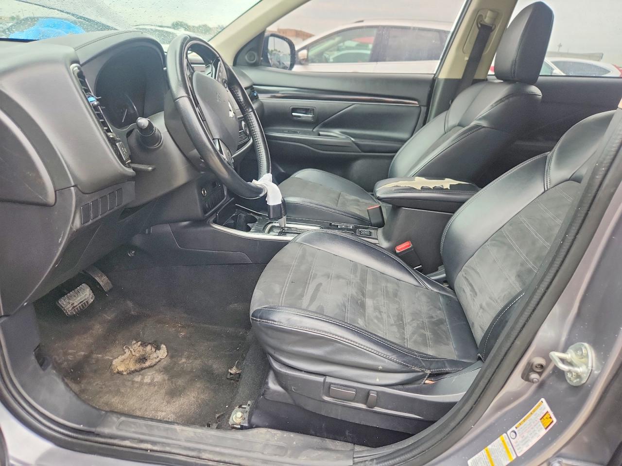 Mitsubishi Outlander Se