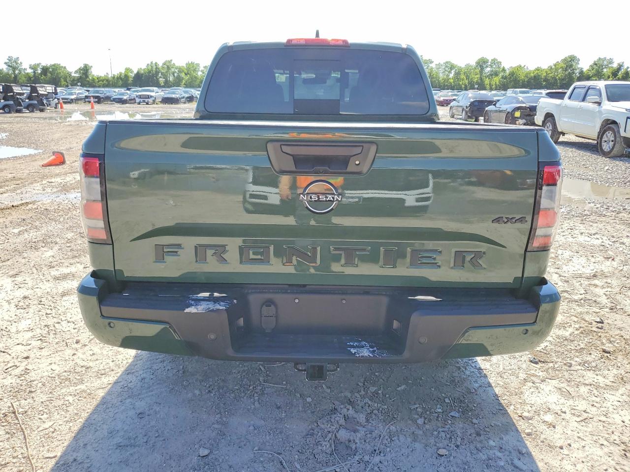 Nissan Frontier Sv