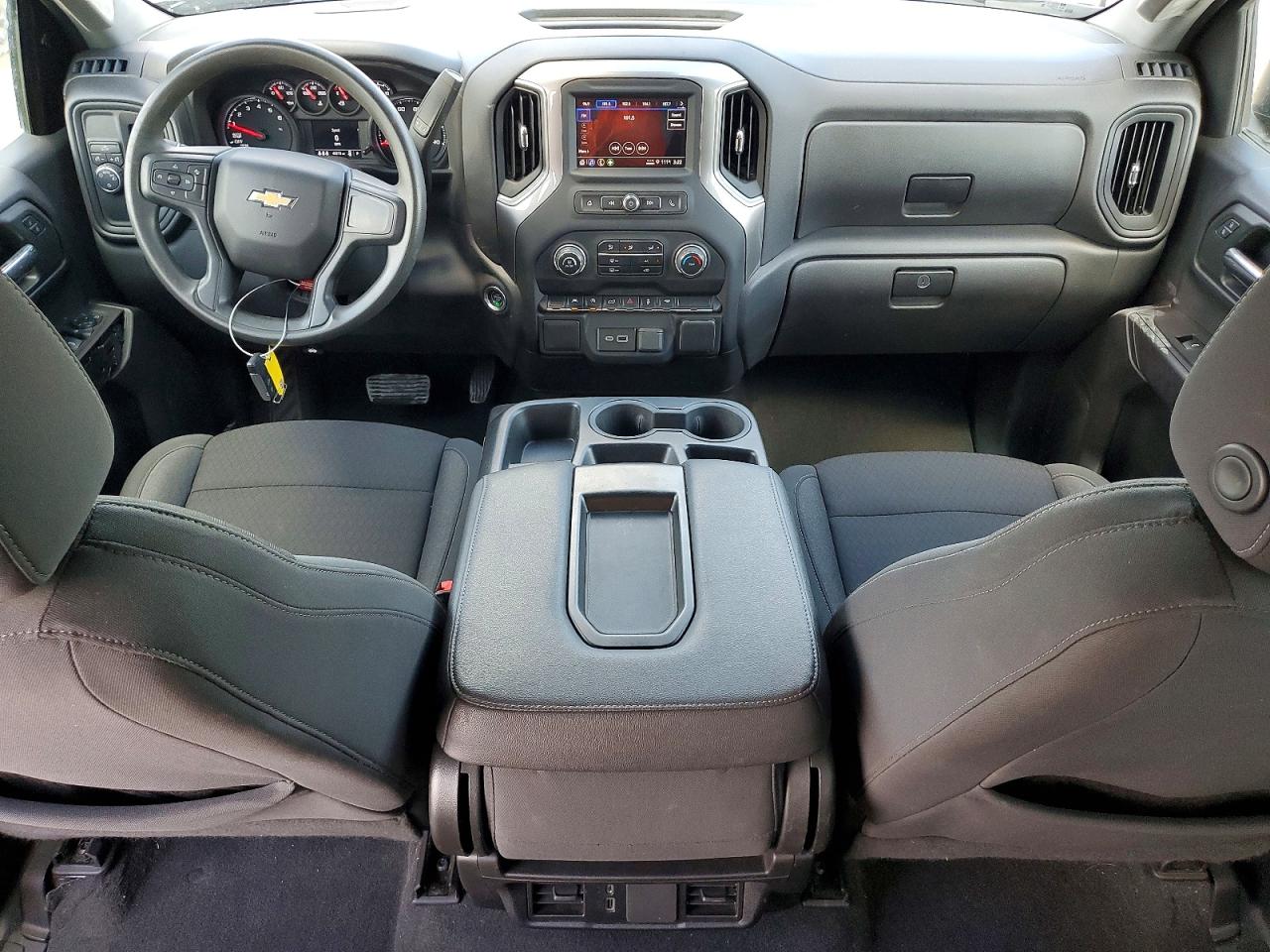 Chevrolet Silverado C1500 Custom