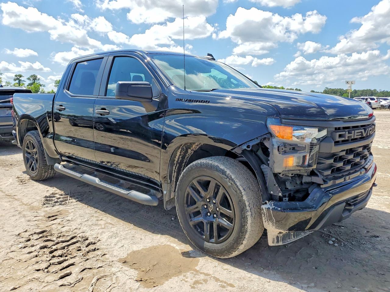 Chevrolet Silverado C1500 Custom