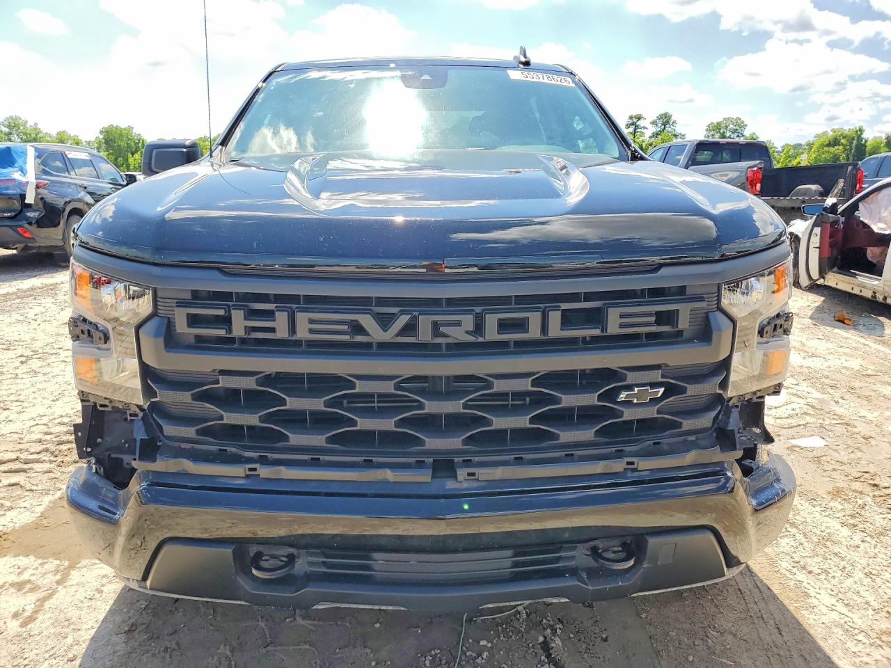Chevrolet Silverado C1500 Custom