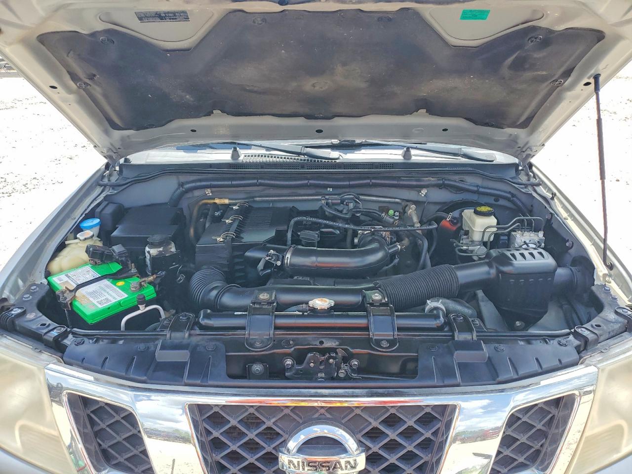 Nissan Frontier S