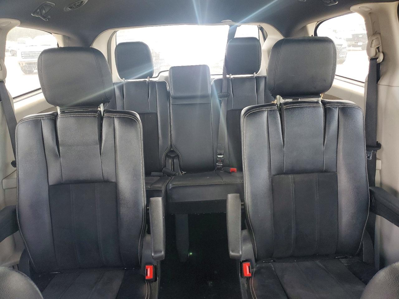 Dodge Caravan Sxt