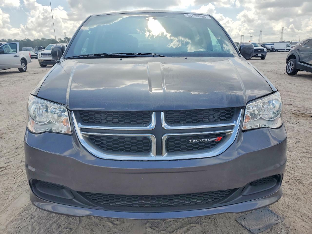 Dodge Caravan Sxt