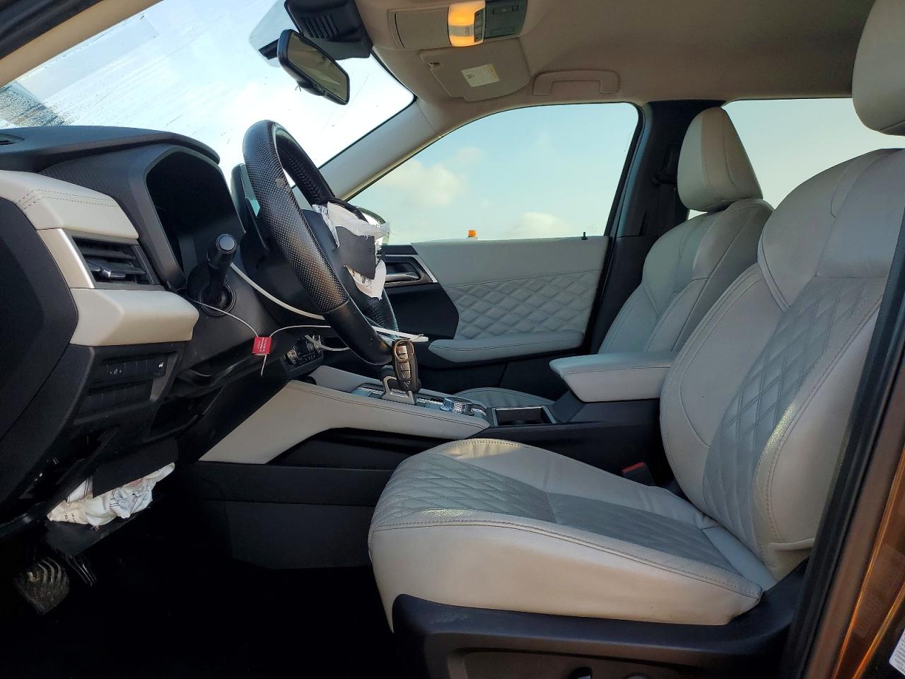 Mitsubishi Outlander Sel