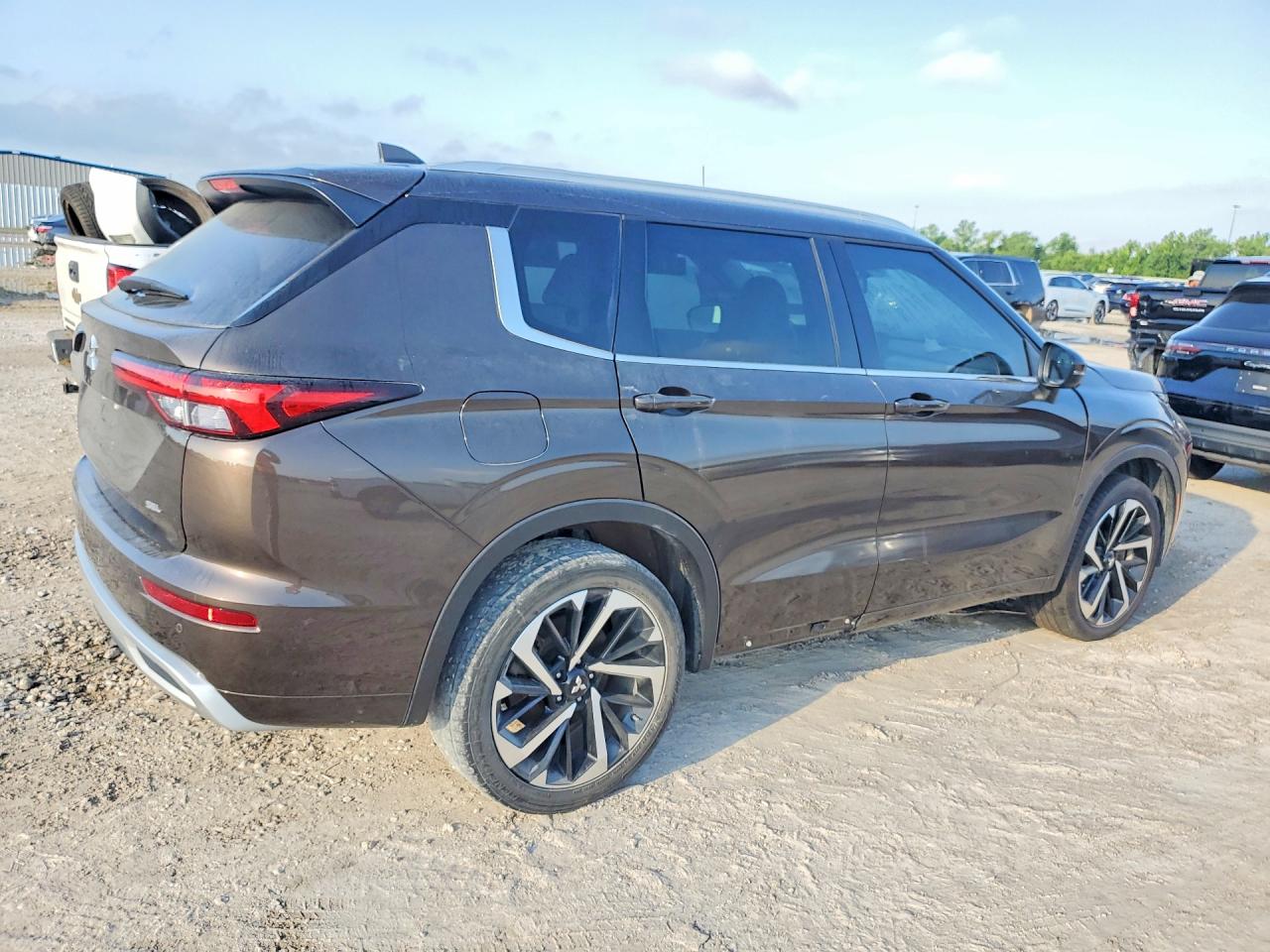 Mitsubishi Outlander Sel