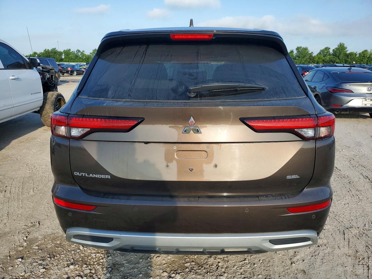 Mitsubishi Outlander Sel