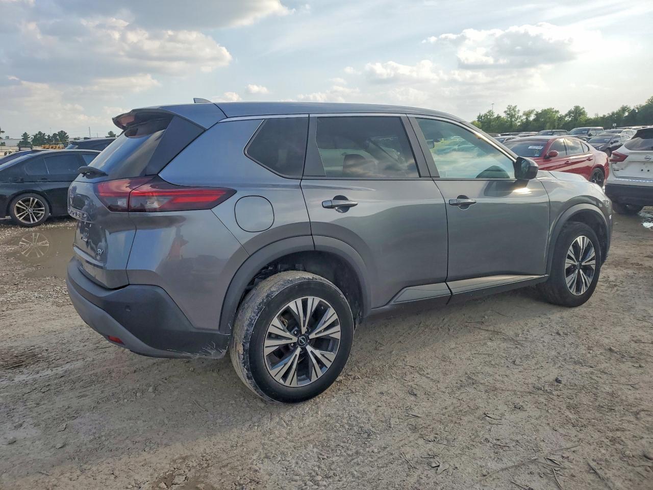 Nissan Rogue Sv