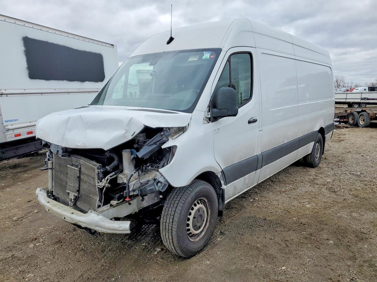 Salvage Ford Sprinter Image