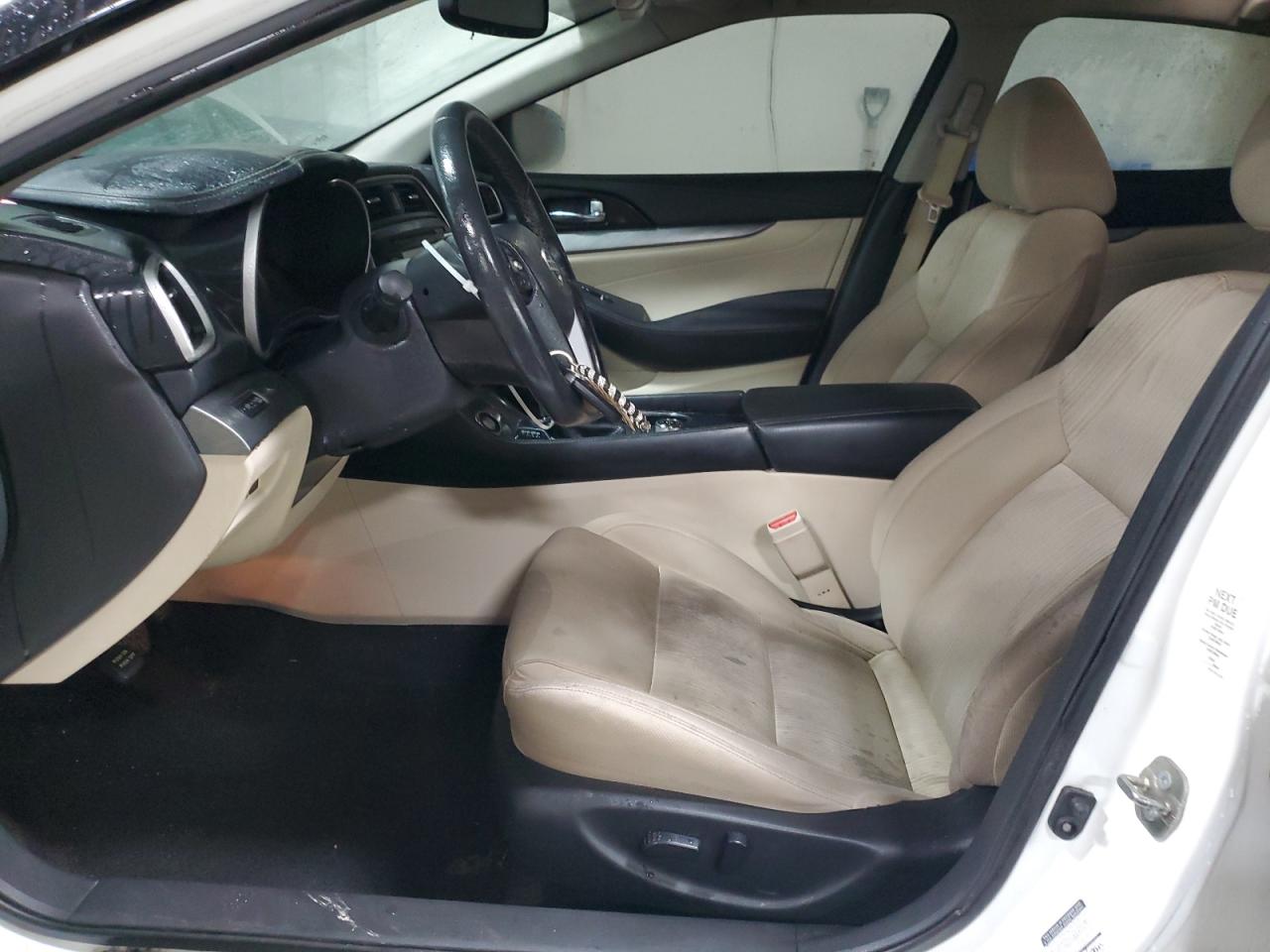 Nissan Maxima