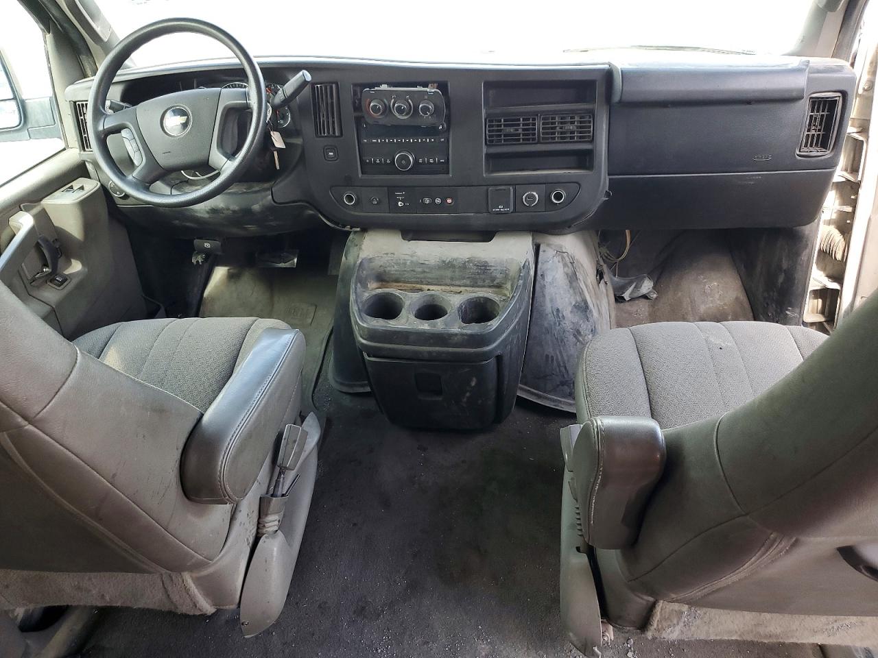 Chevrolet Express Lt