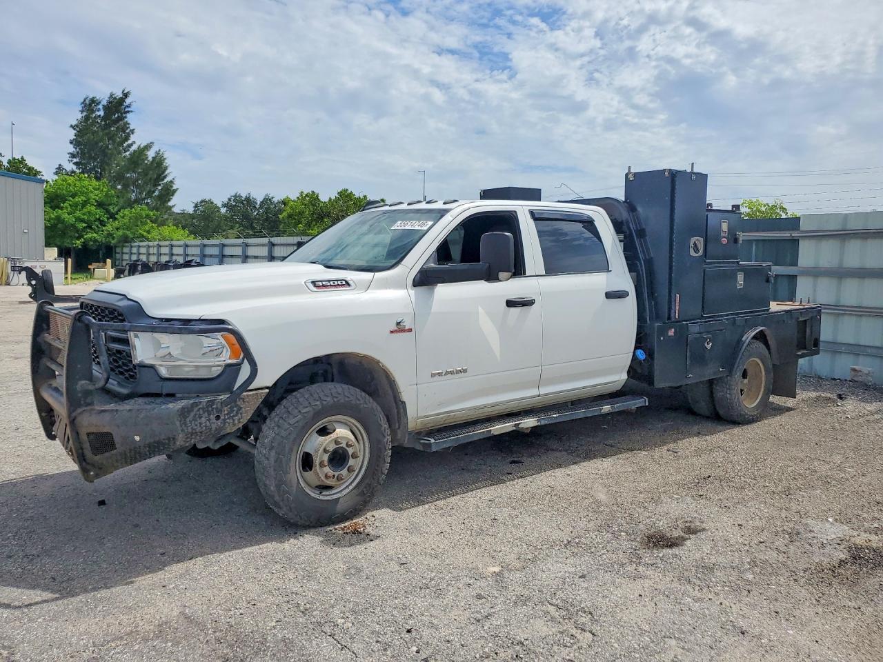 Salvage Ram 3500 Image
