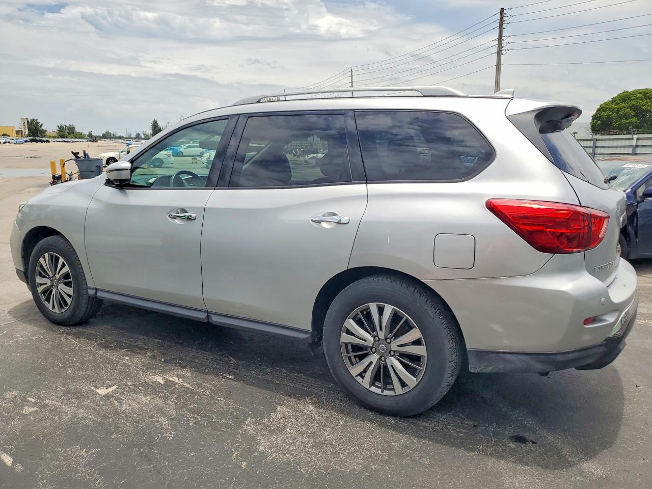Nissan Pathfinder Sl