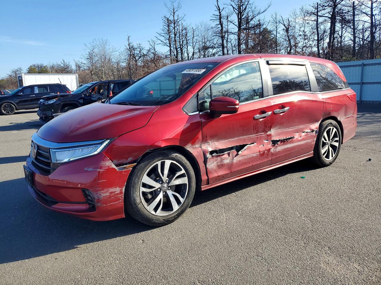 Salvage Honda Odyssey Image