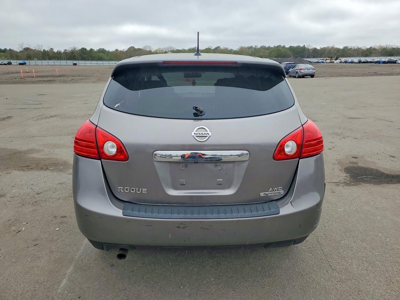 Nissan Rogue S
