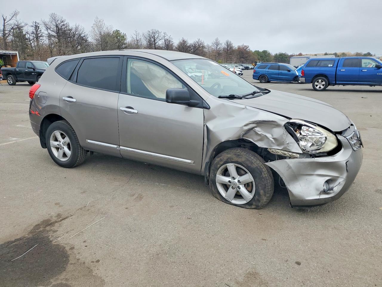 Nissan Rogue S