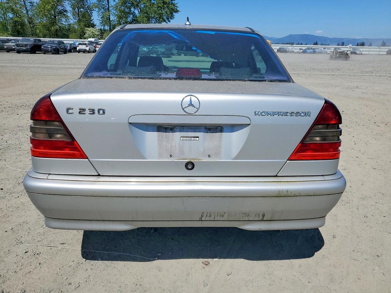 Mercedes-Benz C-Class 230