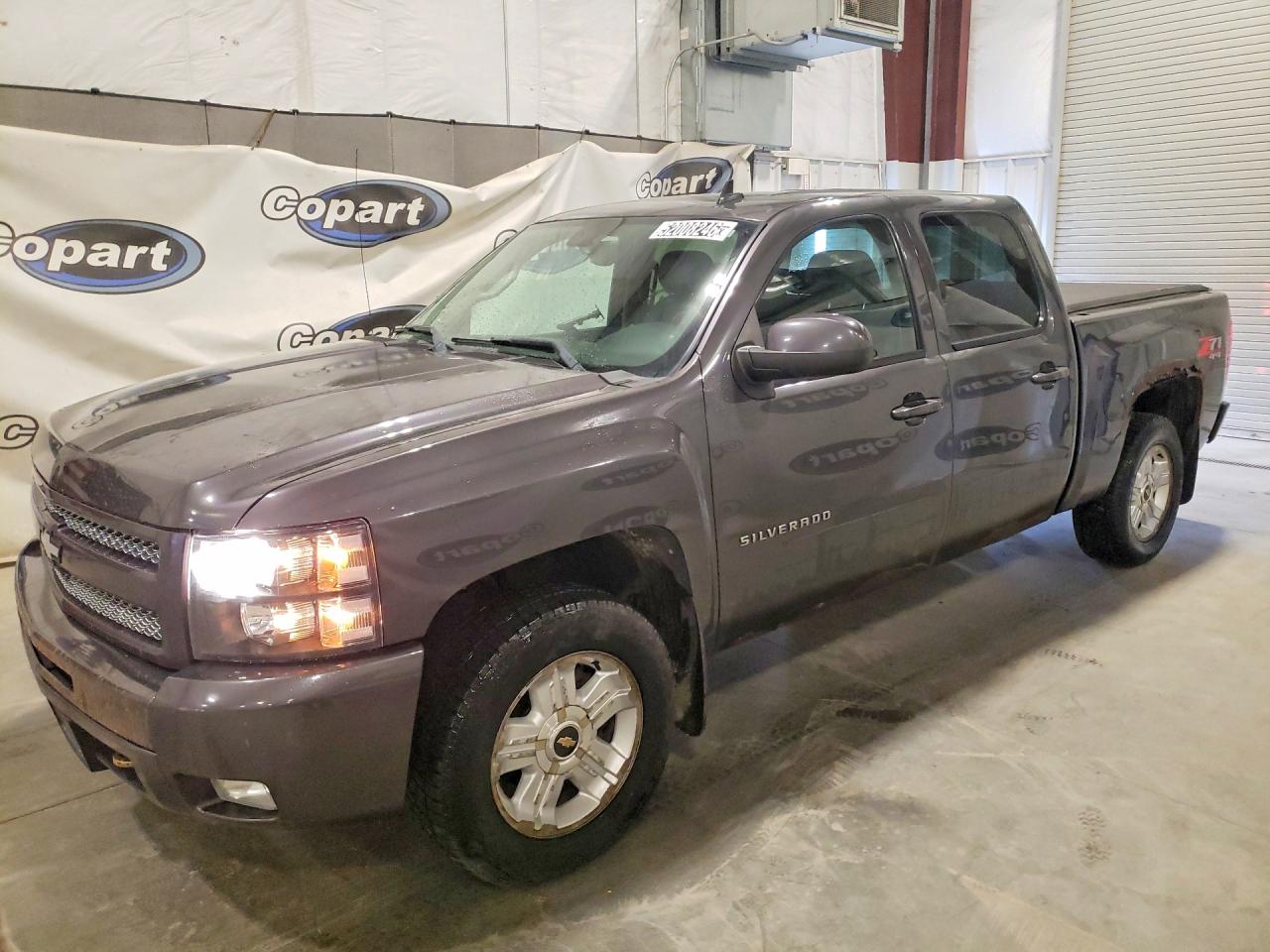 Salvage Chevrolet Silverado Image
