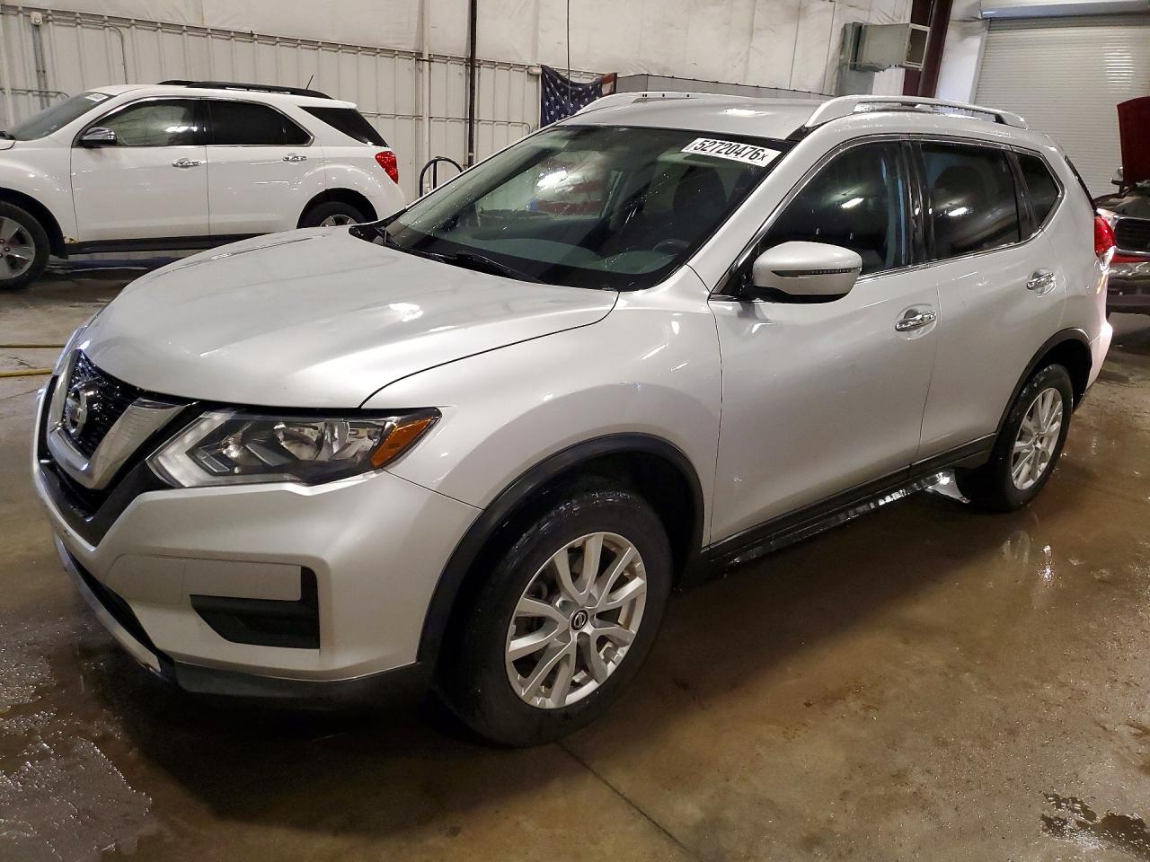Salvage Nissan Rogue Image