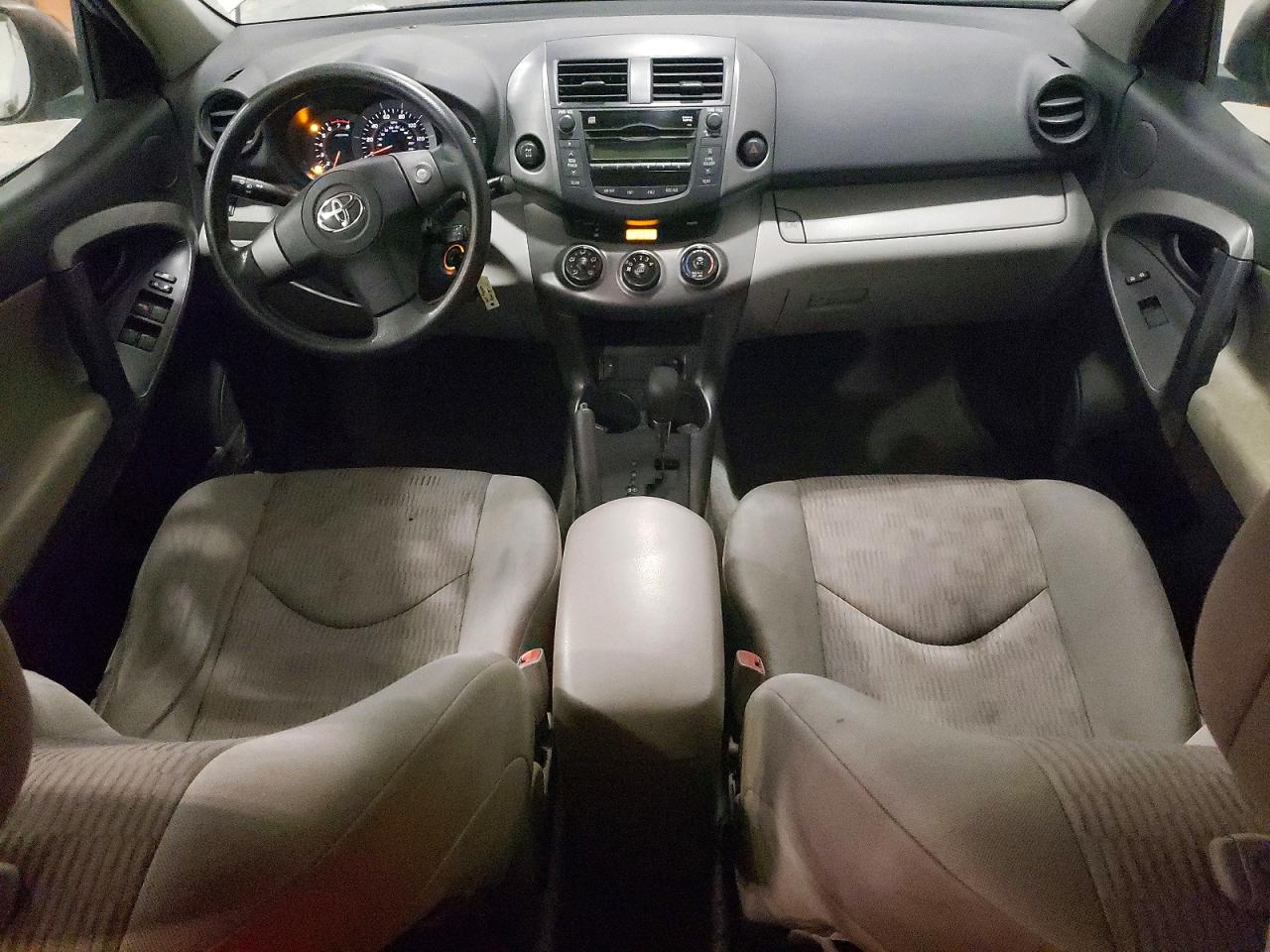 Toyota RAV4 Base