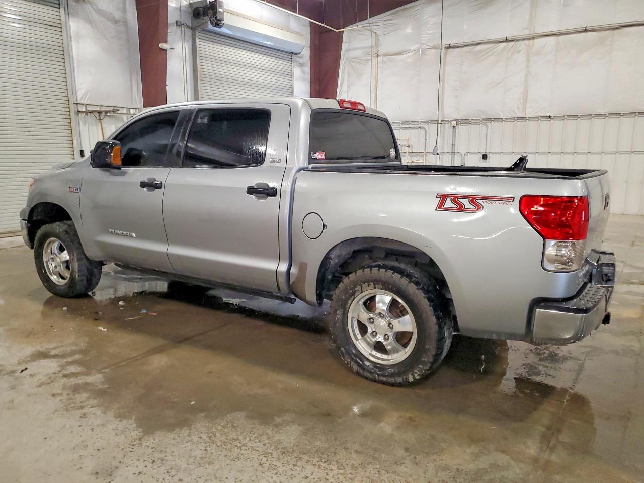 Toyota Tundra Sr5
