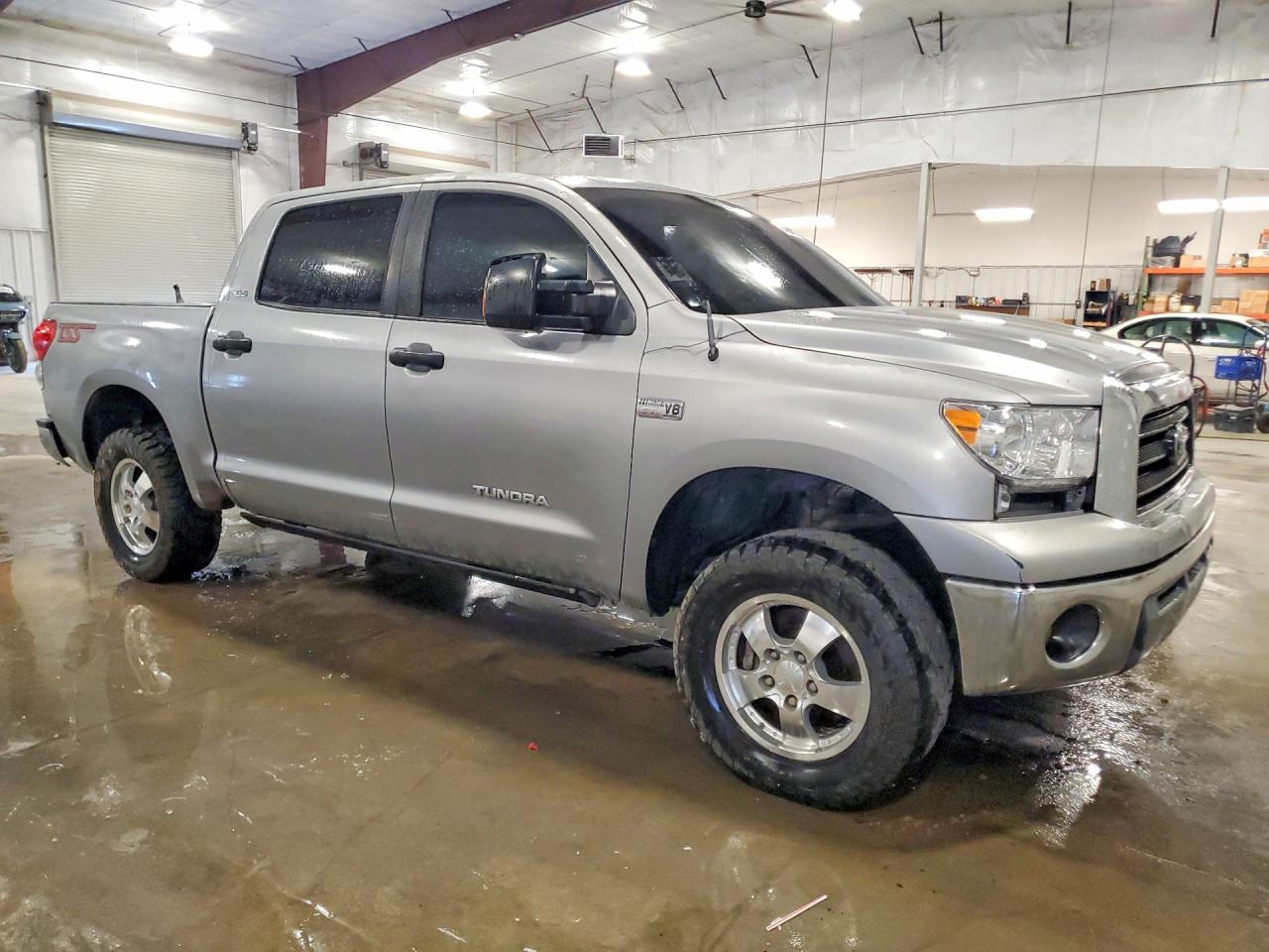 Toyota Tundra Sr5