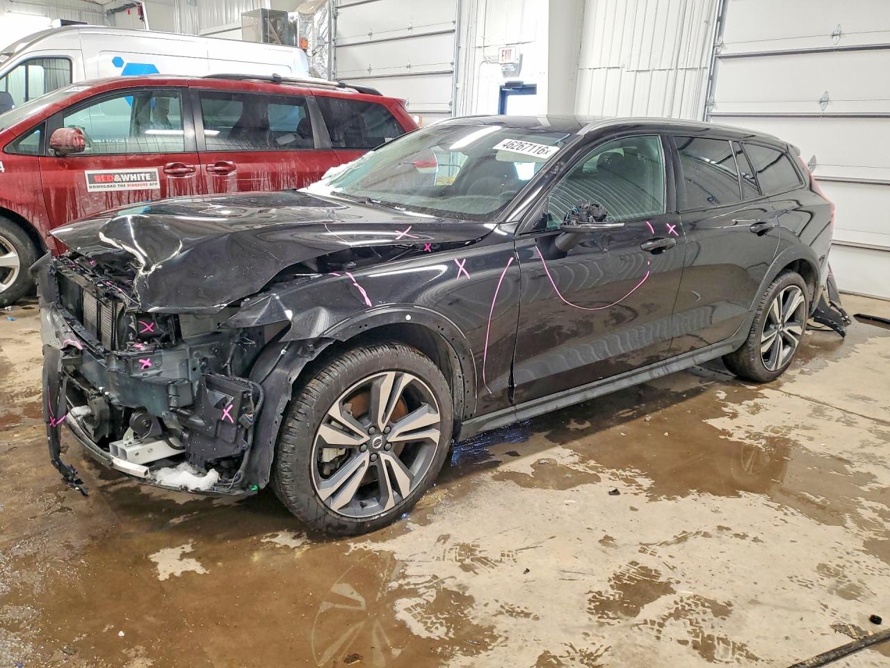 Salvage Volvo V60 Image